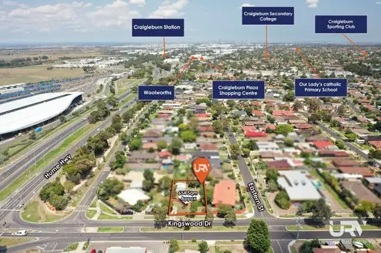 Second view of Homely house listing, 28 Kingswood Drive, Craigieburn VIC 3064
