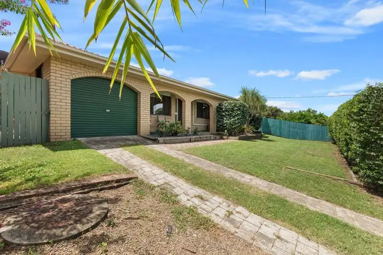 4 Cunningham Crescent, Nambour QLD 4560
