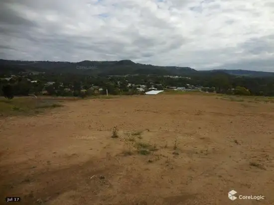 7 Skyline Drive, Withcott QLD 4352