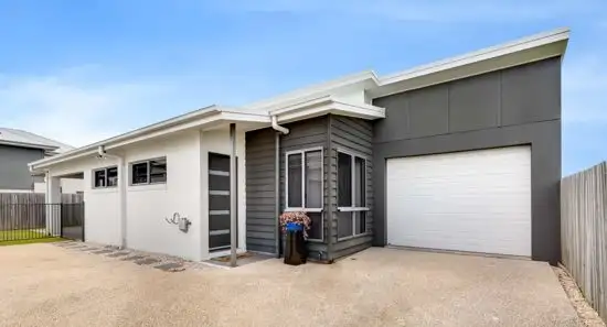 Main view of Homely house listing, 3/16 Makybe Diva Drive, Ooralea QLD 4740