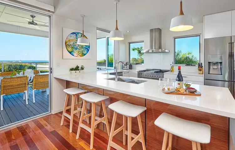 23 Palmer Av, Ocean Shores NSW 2483