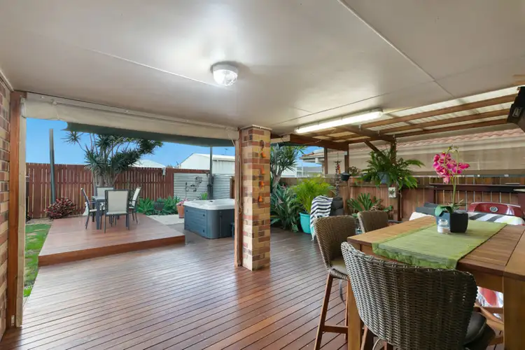 9 Gladebourne Crescent, Victoria Point QLD 4165