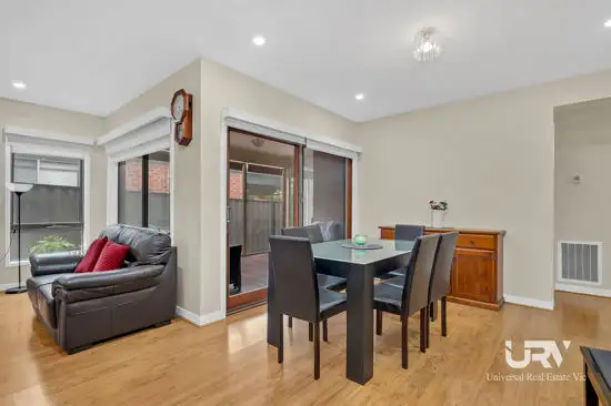 Sixth view of Homely house listing, 18 Evergreen Crescent, Craigieburn VIC 3064