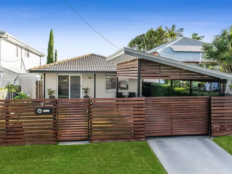 12 Moreton Avenue, Wynnum QLD 4178