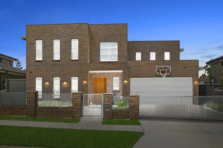 8 Brett Avenue, Constitution Hill NSW 2145