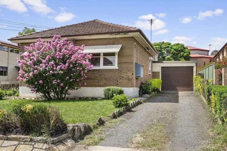 105 Pendle Way, Pendle Hill NSW 2145