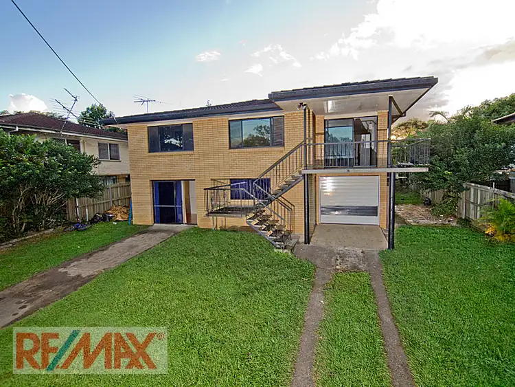 16 Windemere Rd, Albany Creek QLD 4035