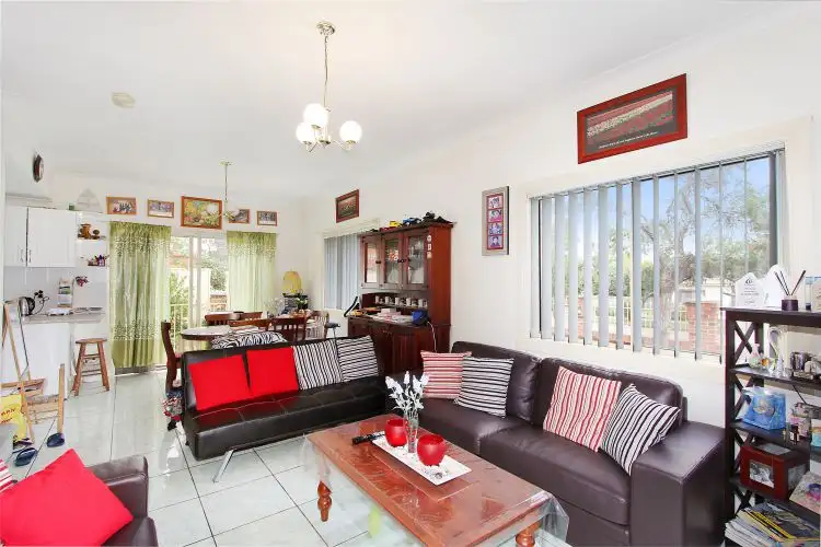 Second view of Homely townhouse listing, 1/120-122 Kildare Road, Blacktown NSW 2148