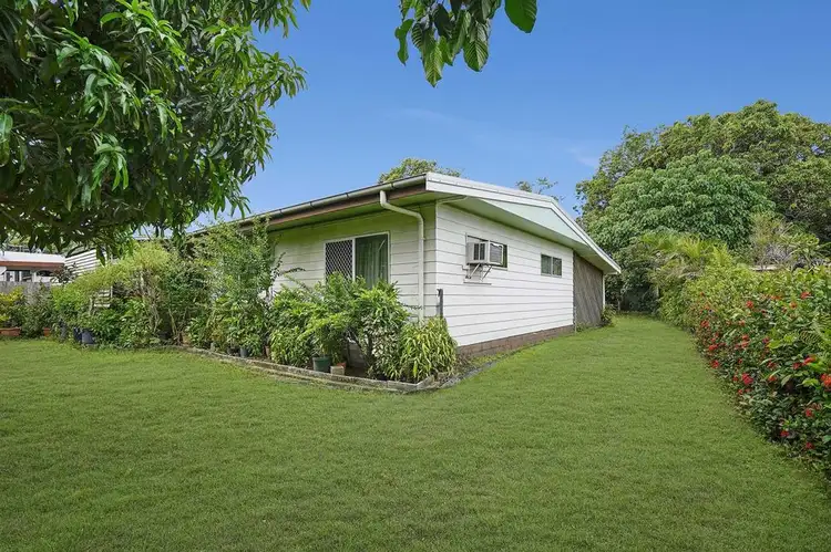 128-130 English Street, Manunda QLD 4870