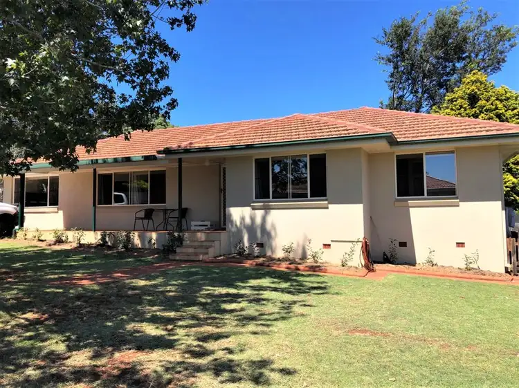 2 Dora Street, South Toowoomba QLD 4350