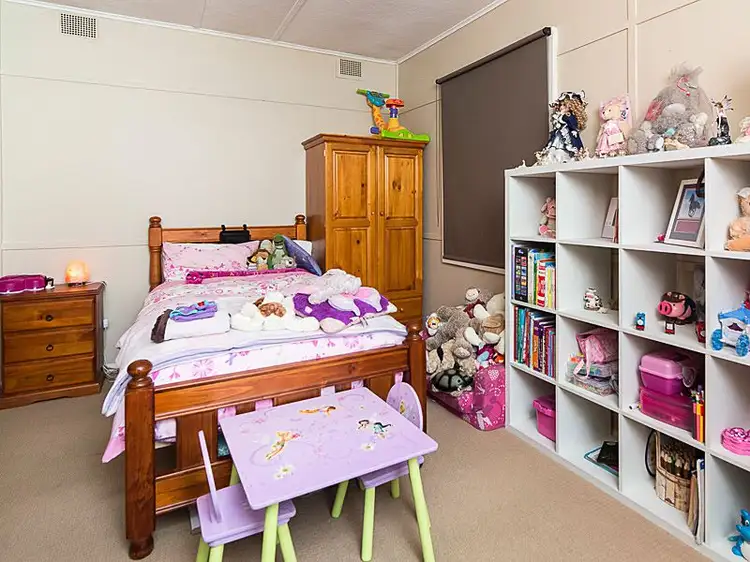 Fifth view of Homely house listing, 10 Garden Crescent, Murray Bridge SA 5253
