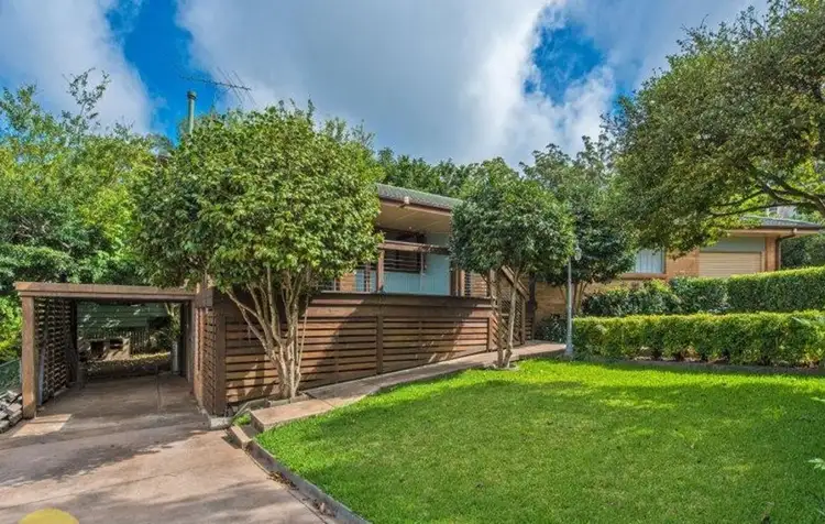 3 Beck Street, Mount Lofty QLD 4350