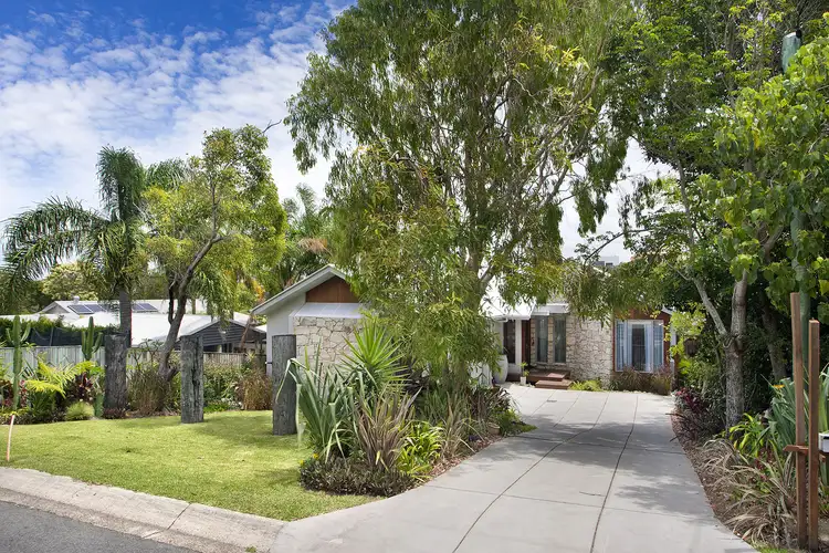 8 Adams Street, Sunshine Beach QLD 4567