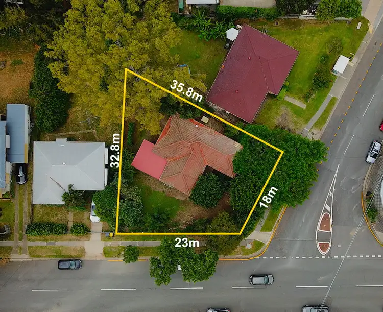 19 Martha Street, Camp Hill QLD 4152
