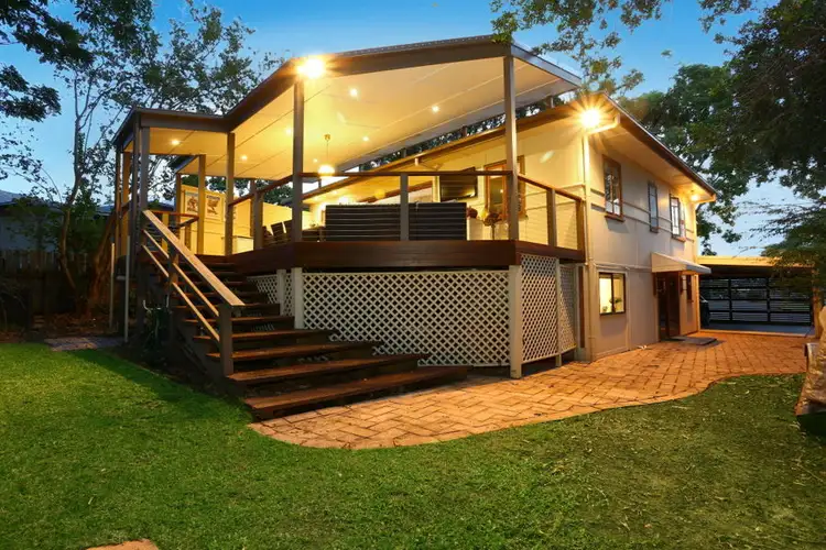 36 Lind Avenue, Southport QLD 4215