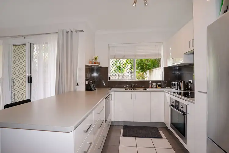 Second view of Homely townhouse listing, 9/10 Grantala Street, Manoora QLD 4870