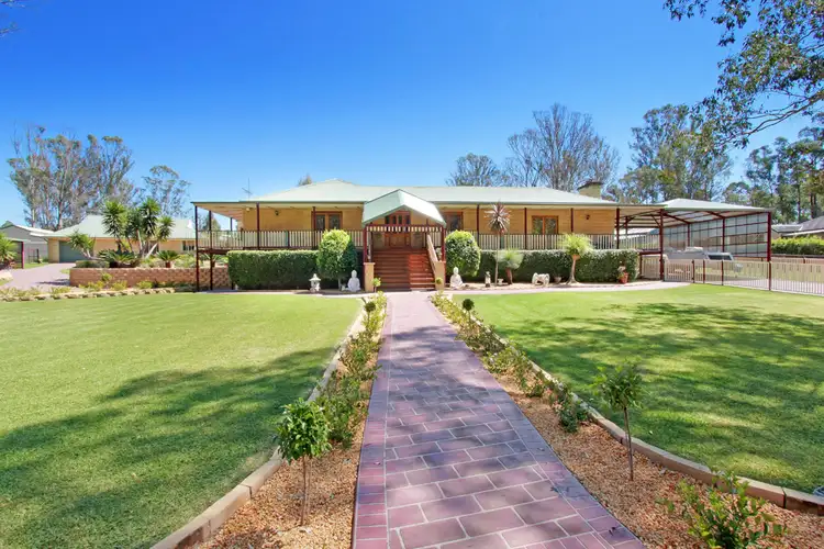 15 Woodside Glen, Cranebrook NSW 2749