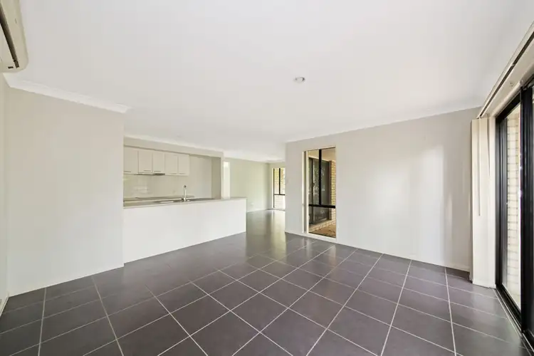 4 Jet Street, Upper Coomera QLD 4209