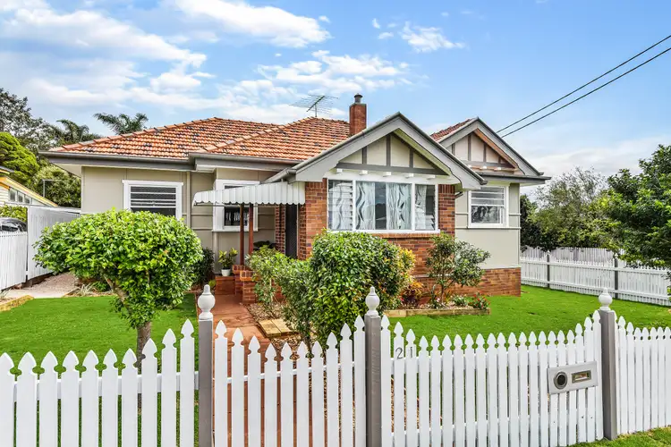 21 Clark Street, South Toowoomba QLD 4350