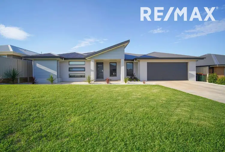 10 Mugga Street, Gobbagombalin NSW 2650