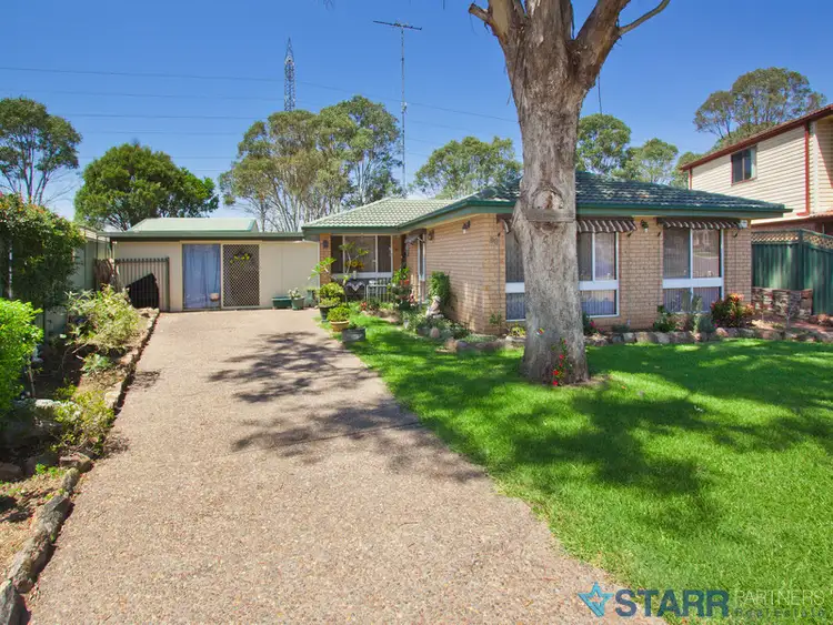 96 Pine Creek Circuit, St Clair NSW 2759