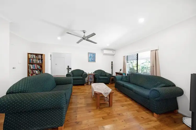 Fifth view of Homely house listing, 2 Windsor Close, Brinsmead QLD 4870