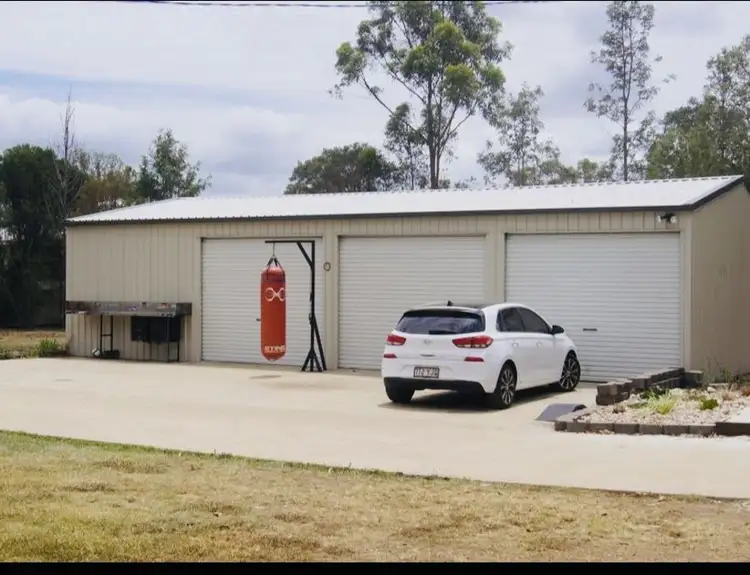 16 Hayden Street, Crows Nest QLD 4355