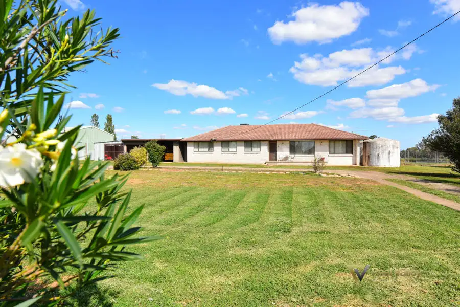 Main view of Homely house listing, 100 Warrah Road, Tamworth NSW 2340