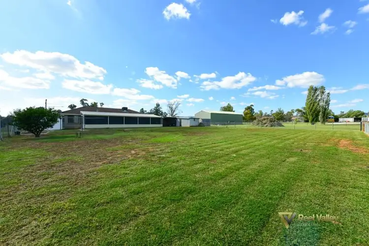 Second view of Homely house listing, 100 Warrah Road, Tamworth NSW 2340
