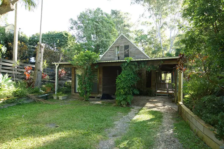 11 Flinders Avenue, Coffs Harbour NSW 2450