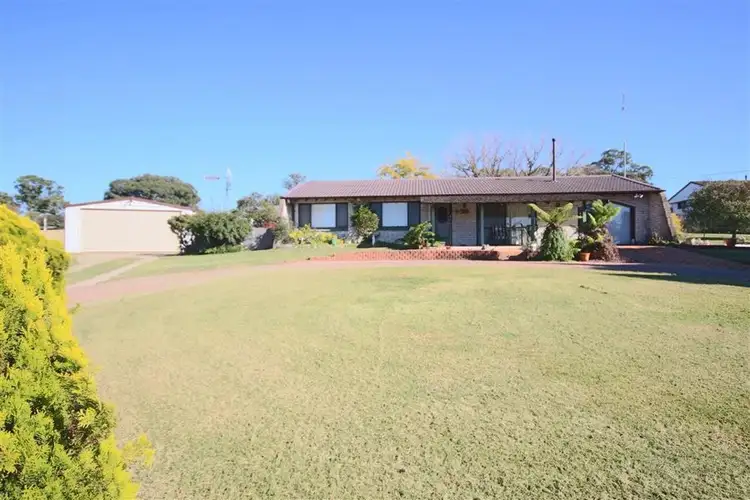 136 Pelham Street, Tenterfield NSW 2372