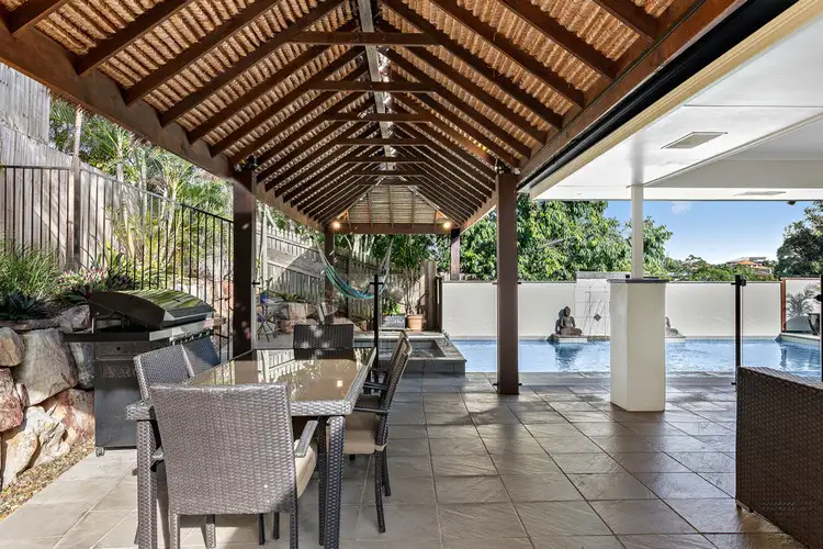 4 Meilland Court, Eatons Hill QLD 4037