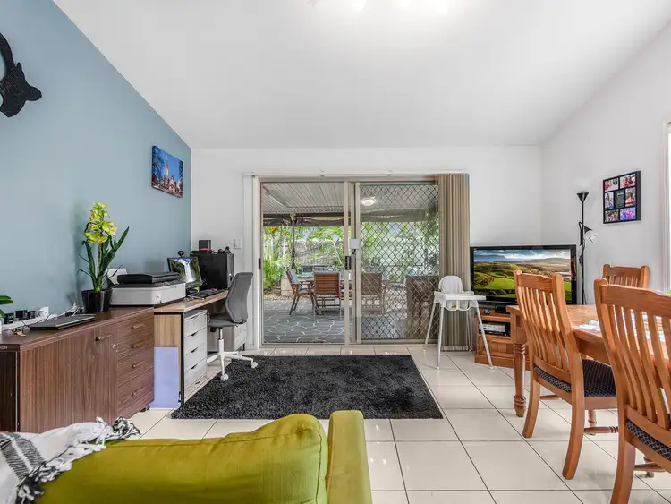 Sixth view of Homely house listing, 1 Cotton Cl, Forest Lake QLD 4078