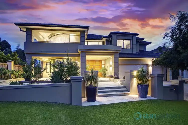 16 Pipersbrook Crescent, Bella Vista NSW 2153