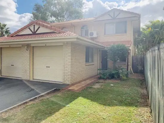 Main view of Homely townhouse listing, 4/9 Lawrence Close, Robertson QLD 4109