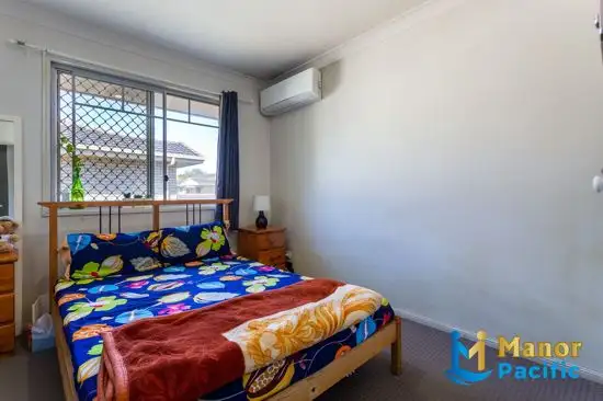 Fifth view of Homely townhouse listing, 4/9 Lawrence Close, Robertson QLD 4109