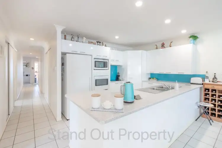 Fifth view of Homely house listing, 2/19 Headsail Drive, Banksia Beach QLD 4507