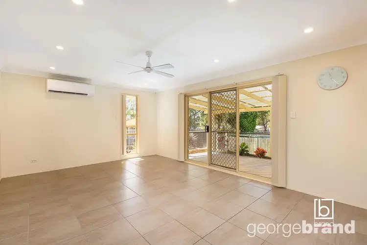 Fifth view of Homely house listing, 11 Lonsdale Close, Lake Haven NSW 2263