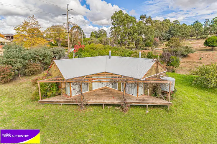 16 Perrott Street, Armidale NSW 2350