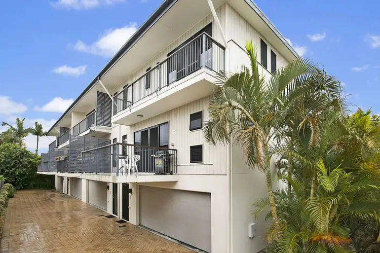 1/6 Emsworth Street, Wynnum QLD 4178