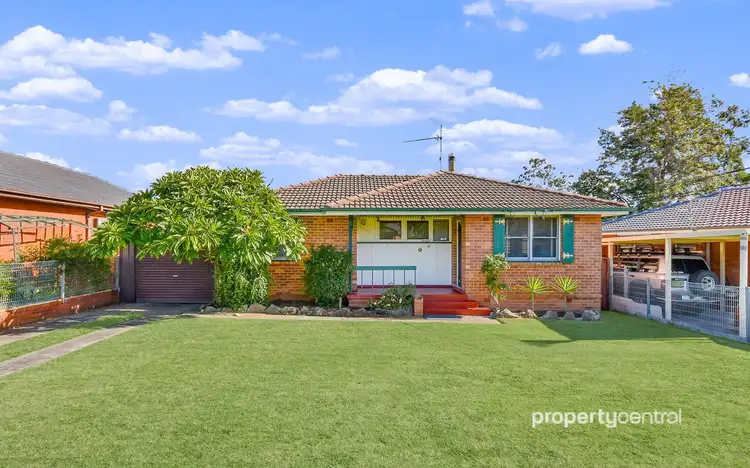 16 Tahiti Avenue, Lethbridge Park NSW 2770