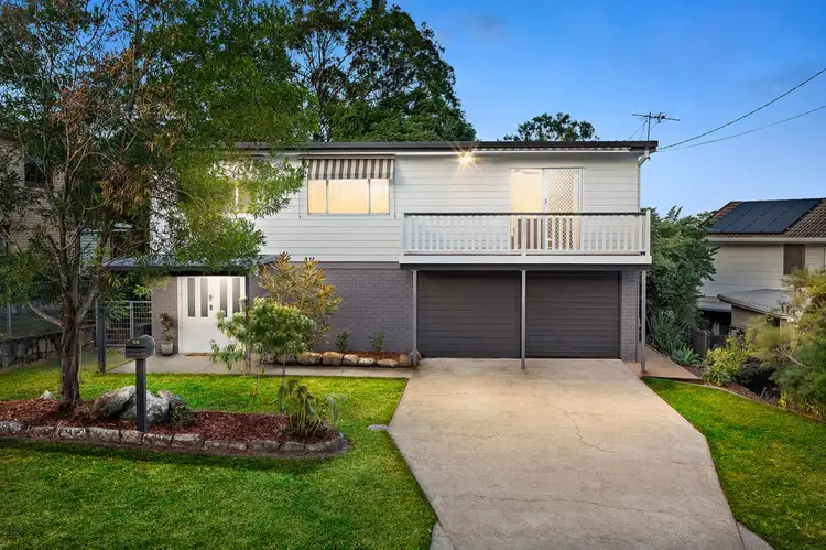 16 Tarawill Crescent