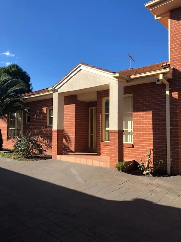 2/33-35 Woodville Avenue, Glen Huntly VIC 3163