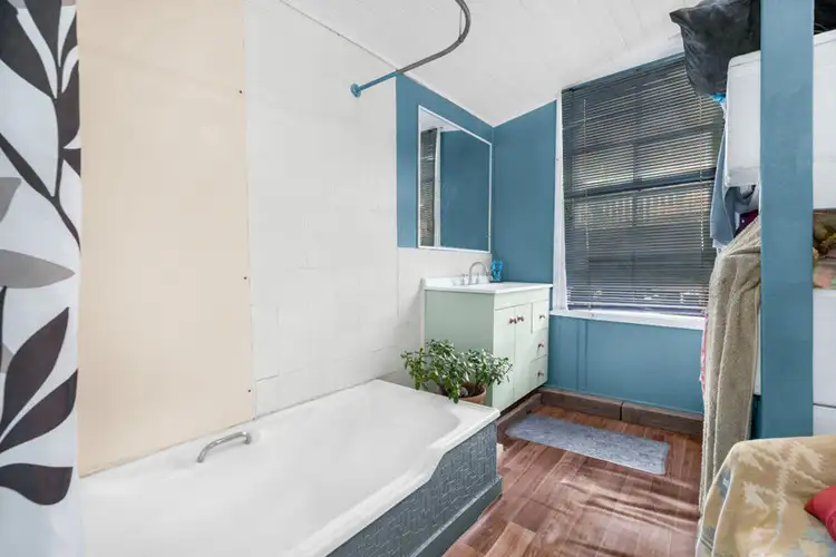 Sixth view of Homely block of units listing, 5 Elfin Street, East Brisbane QLD 4169