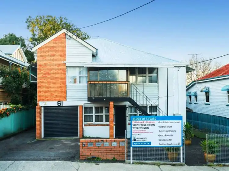 61 Lockerbie Street, Kangaroo Point QLD 4169