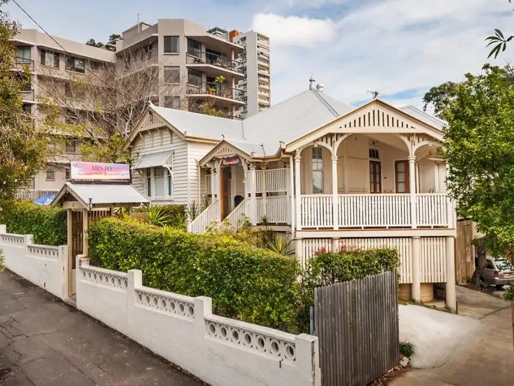 Second view of Homely block of units listing, 61 Gladstone Road MINTO HOUSE, Highgate Hill QLD 4101