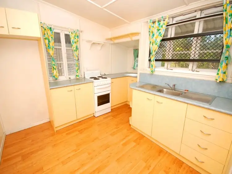 Second view of Homely house listing, 84 ALLEN STREET, Hamilton QLD 4007