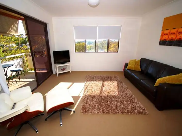 2/125 Waverley Street, Annerley QLD 4103