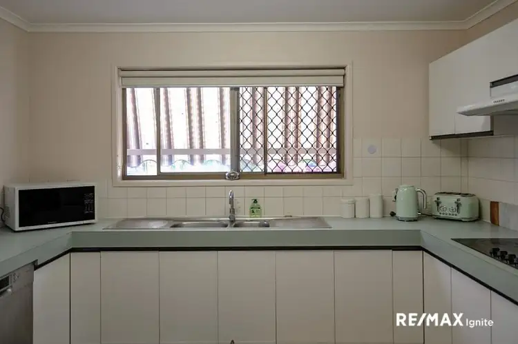 Seventh view of Homely house listing, 2 LUGANO STREET, Riverhills QLD 4074
