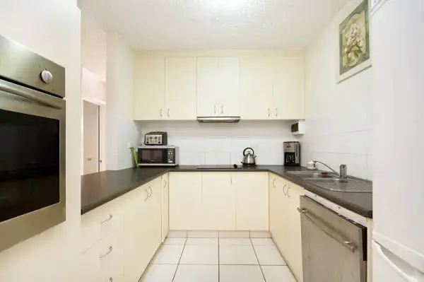 Fourth view of Homely unit listing, 1/28-30 Boundary Street, Rainbow Bay QLD 4225